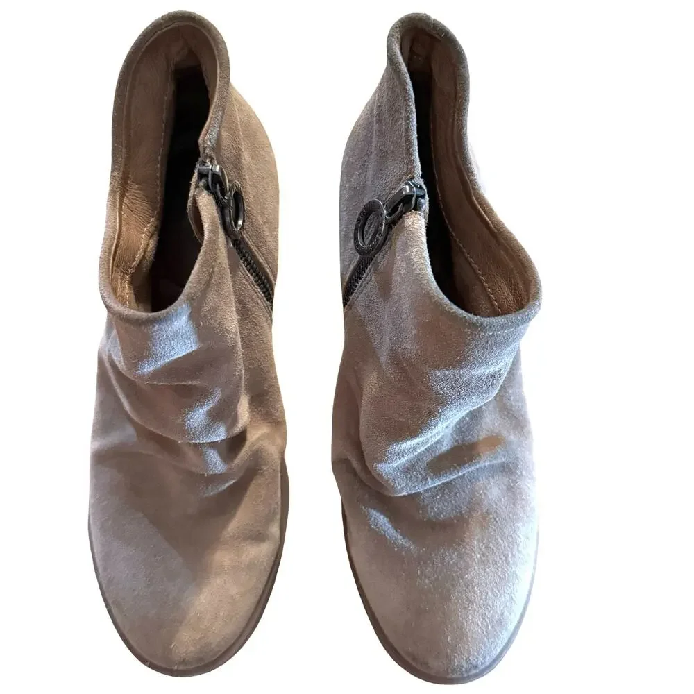 Sofft Siri Suede Leather Side Zip Wedge Ankle Booties Boots Slouch Beige sz 7.5